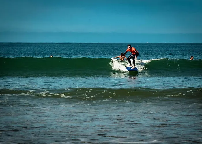 Dortoir De Charme 12 Lits 600m Auberge de jeunesse *